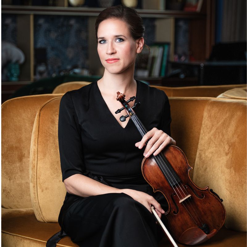 Bernadett  Király-Domány